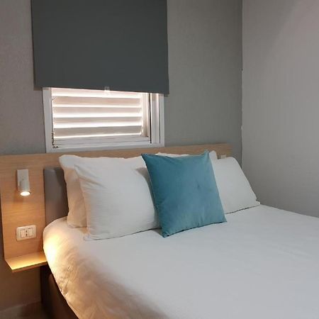 Airport Guest House Or Yehuda 외부 사진