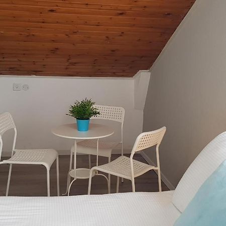 Airport Guest House Or Yehuda 외부 사진